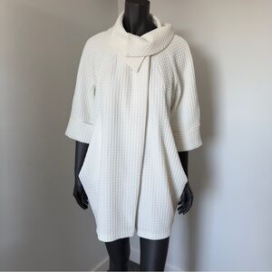 Joseph Ribkoff White Textured Coat Dress – Size 8 (CAN/USA)